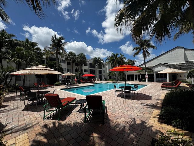 5720 Rock Island Rd 399, Tamarac, FL 33319