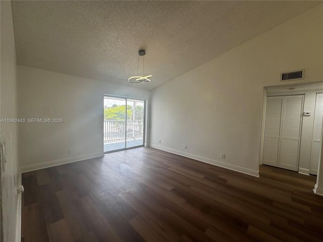 5720 Rock Island Rd 399, Tamarac, FL 33319