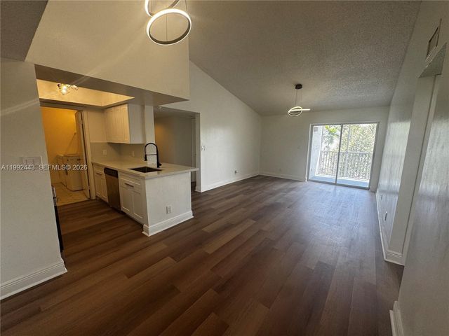 5720 Rock Island Rd 399, Tamarac, FL 33319