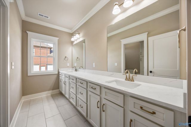119 River Downs Drive, Huntsville, AL 35811