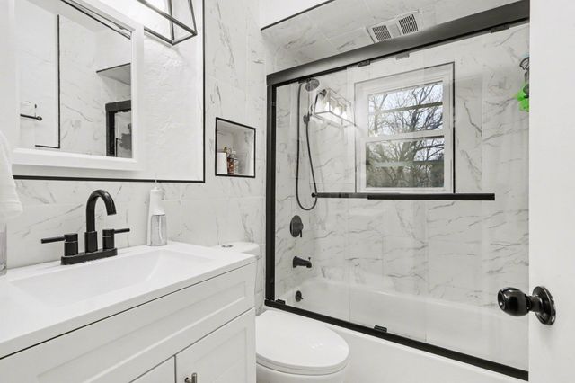 3104 Courtlandt Avenue, Kalamazoo City, MI 49004