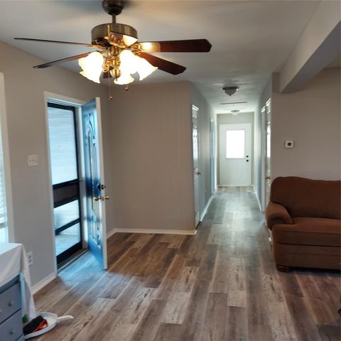 6047 W Creek Road, East Bernard, TX 77435