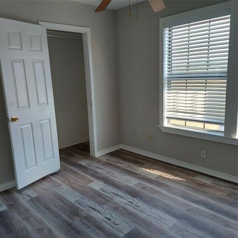 6047 W Creek Road, East Bernard, TX 77435