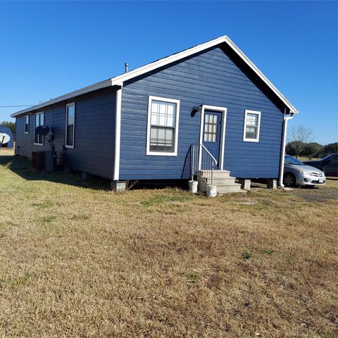 6047 W Creek Road, East Bernard, TX 77435