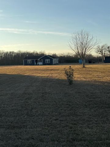 6047 W Creek Road, East Bernard, TX 77435