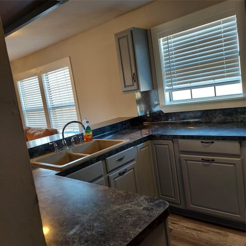 6047 W Creek Road, East Bernard, TX 77435