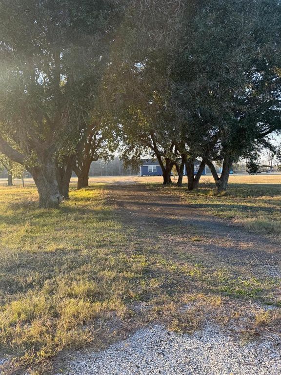 6047 W Creek Road, East Bernard, TX 77435