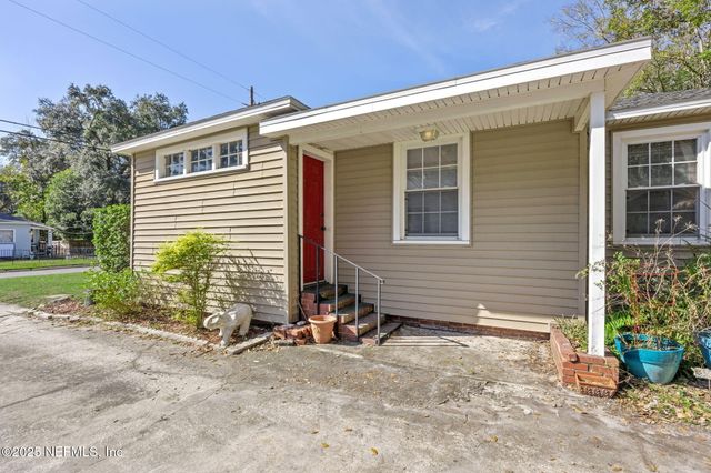 1281 MENNA Street, Jacksonville, FL 32205