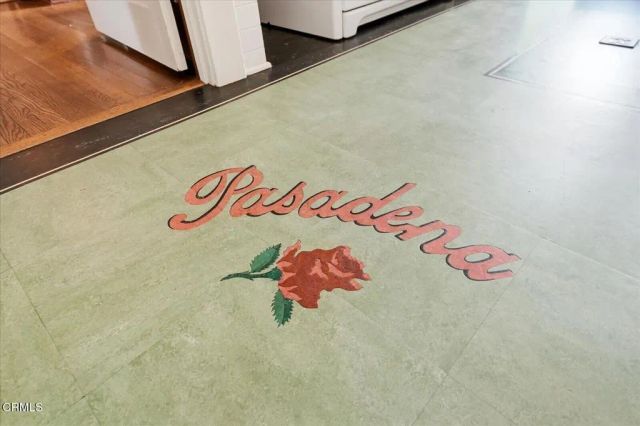 116 N Meridith Avenue, Pasadena, CA 91106