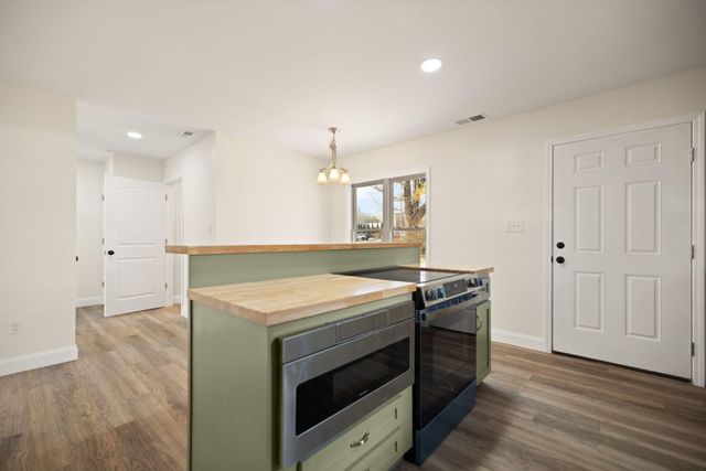 220 Newcomb Avenue, Mt Vernon, KY 40456