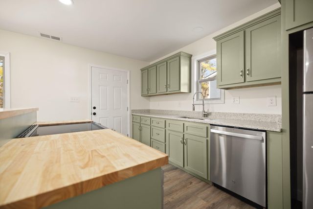 220 Newcomb Avenue, Mt Vernon, KY 40456