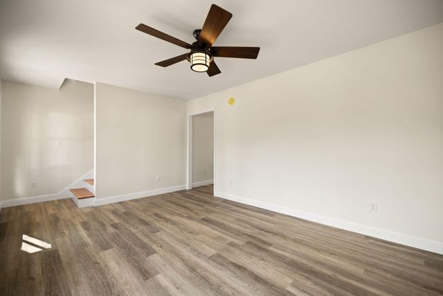 220 Newcomb Avenue, Mt Vernon, KY 40456