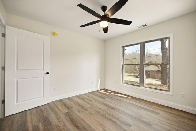 220 Newcomb Avenue, Mt Vernon, KY 40456