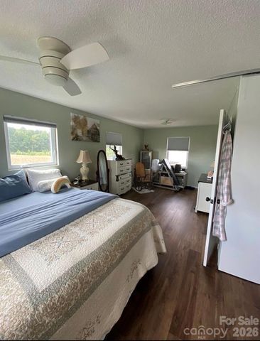 6042 Heavner Road, Vale, NC 28168