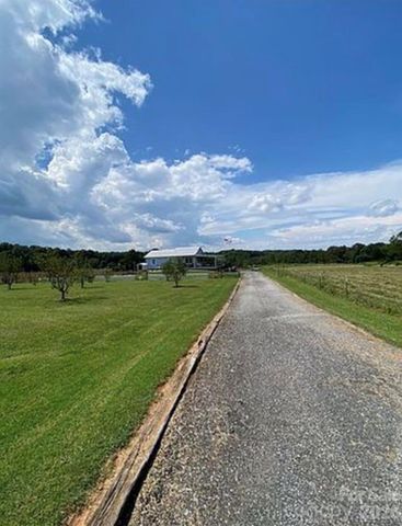 6042 Heavner Road, Vale, NC 28168