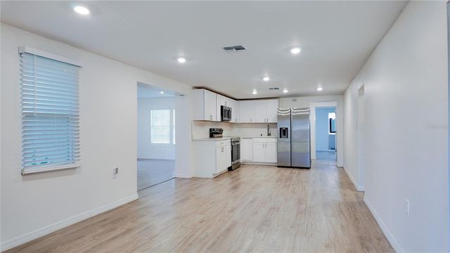 914 NW 14TH AVENUE, Ocala, FL 34475