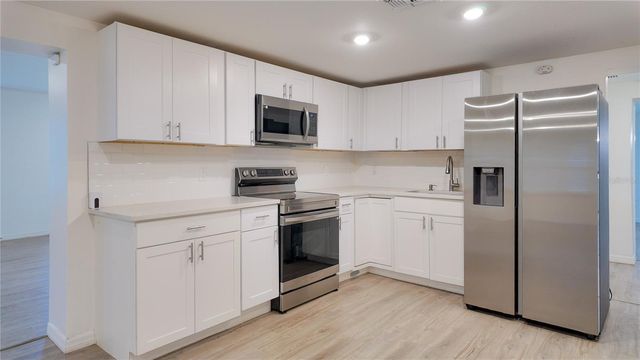914 NW 14TH AVENUE, Ocala, FL 34475