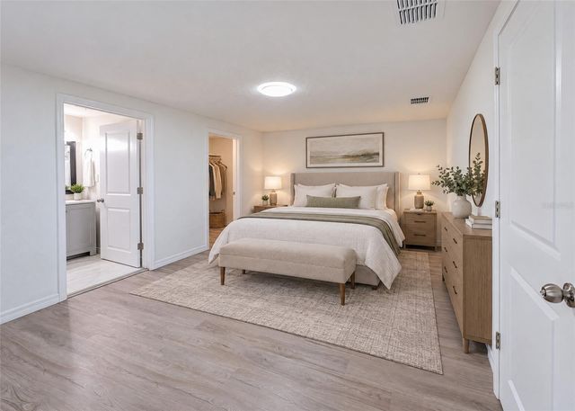 914 NW 14TH AVENUE, Ocala, FL 34475