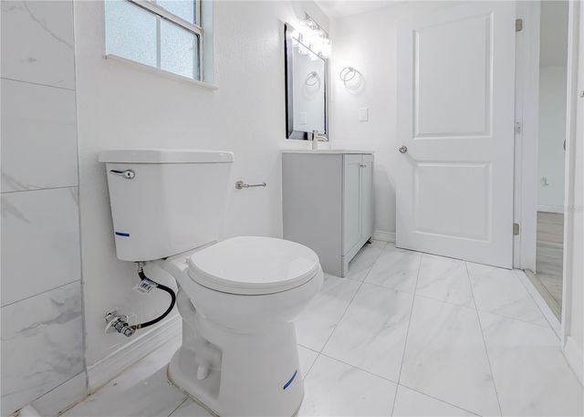 914 NW 14TH AVENUE, Ocala, FL 34475