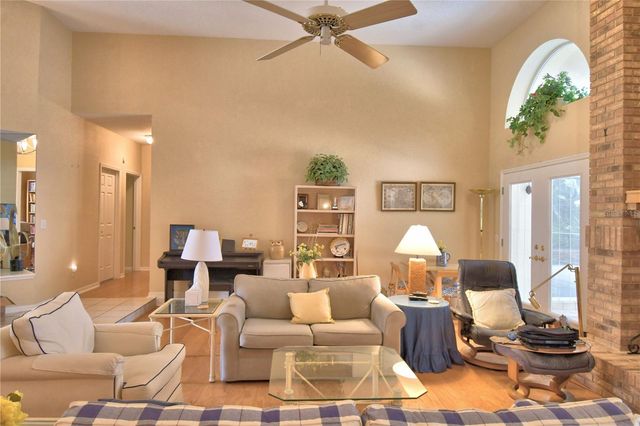 12 BRIDGEWATER DRIVE, Winter Haven, FL 33884