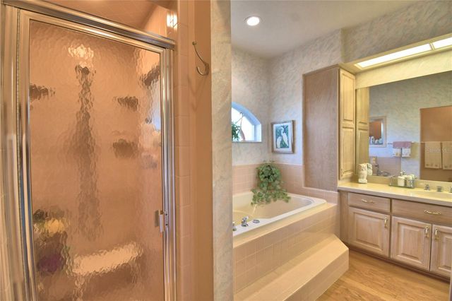 12 BRIDGEWATER DRIVE, Winter Haven, FL 33884