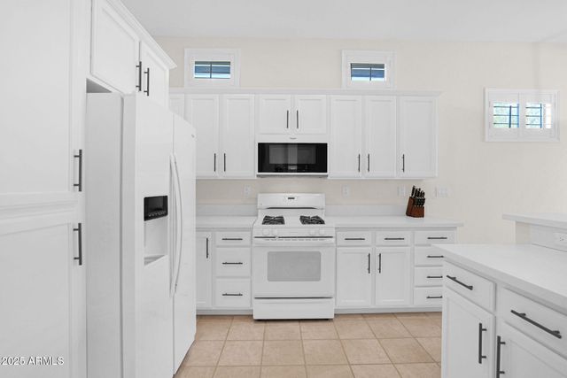 7600 E CORVA Drive, Scottsdale, AZ 85266