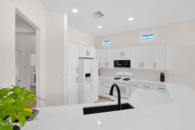 7600 E CORVA Drive, Scottsdale, AZ 85266