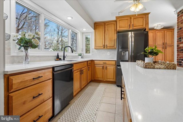 15579 GOLF CLUB DR, Dumfries, VA 22025