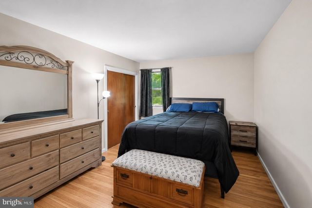 150 NELSON DR, Williamstown, NJ 08094