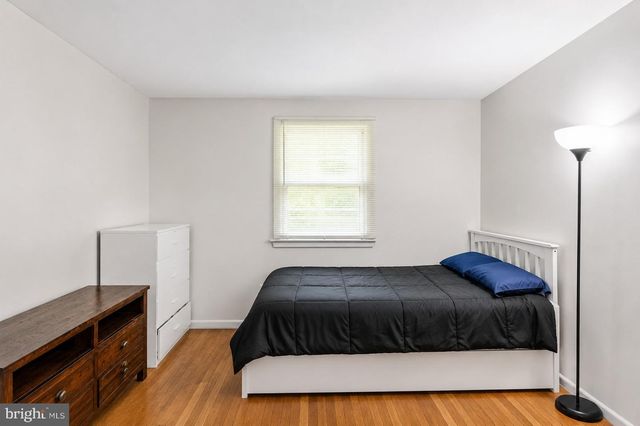 150 NELSON DR, Williamstown, NJ 08094