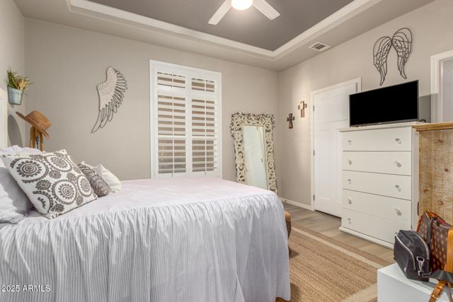 2727 E UNIVERSITY Drive 114, Tempe, AZ 85281