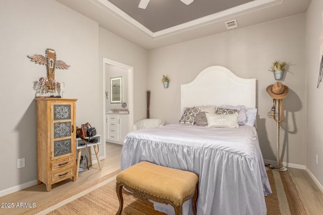 2727 E UNIVERSITY Drive 114, Tempe, AZ 85281