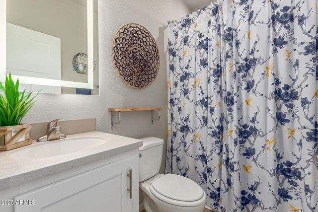 2727 E UNIVERSITY Drive 114, Tempe, AZ 85281