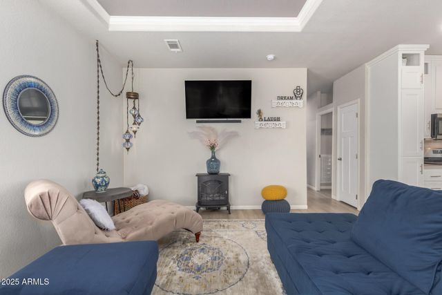 2727 E UNIVERSITY Drive 114, Tempe, AZ 85281