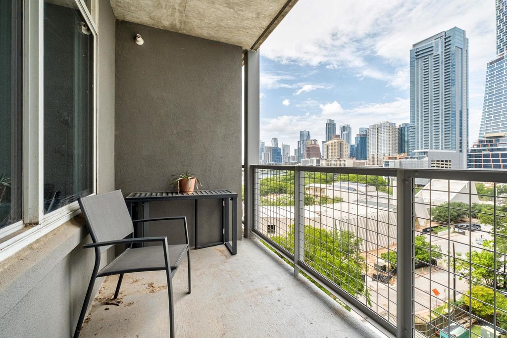 54 Rainey ST 1018, Austin, TX 78701