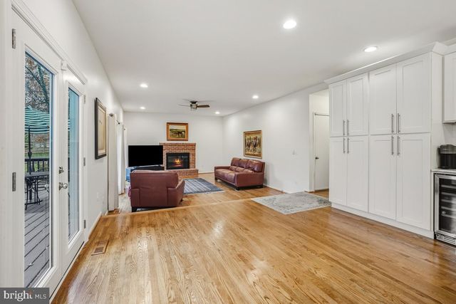 12233 QUINCE VALLEY DR, North Potomac, MD 20878