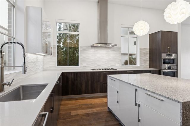 1430 Lake Pointe Parkway, Sugar Land, TX 77478