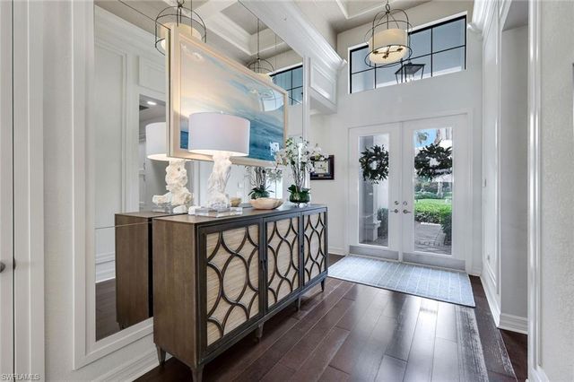 4056 Nova LN, Naples, FL 34119