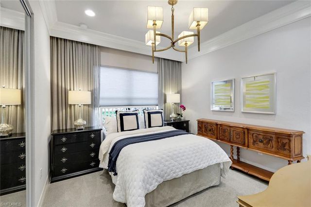 4056 Nova LN, Naples, FL 34119