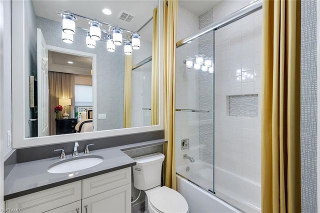 4056 Nova LN, Naples, FL 34119