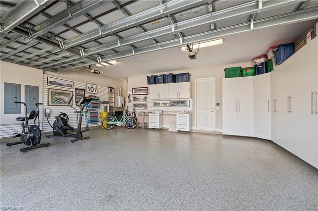 4056 Nova LN, Naples, FL 34119