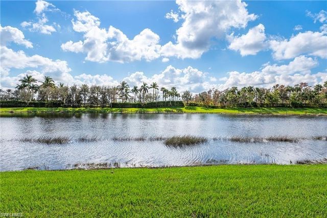 4056 Nova LN, Naples, FL 34119