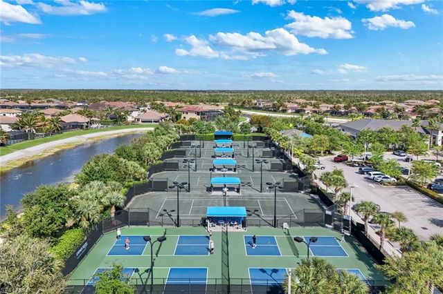 4056 Nova LN, Naples, FL 34119