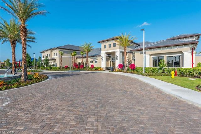 4056 Nova LN, Naples, FL 34119