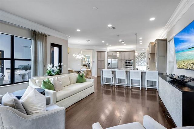 4056 Nova LN, Naples, FL 34119