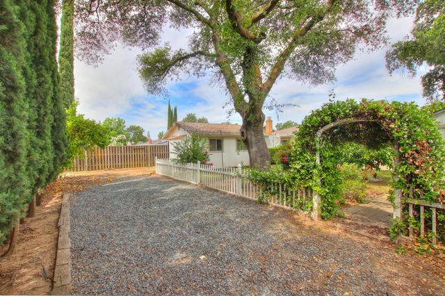 4402 White Oak Ct, Rocklin, CA 95677