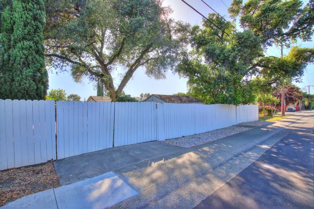 4402 White Oak Ct, Rocklin, CA 95677