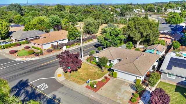 4402 White Oak Ct, Rocklin, CA 95677