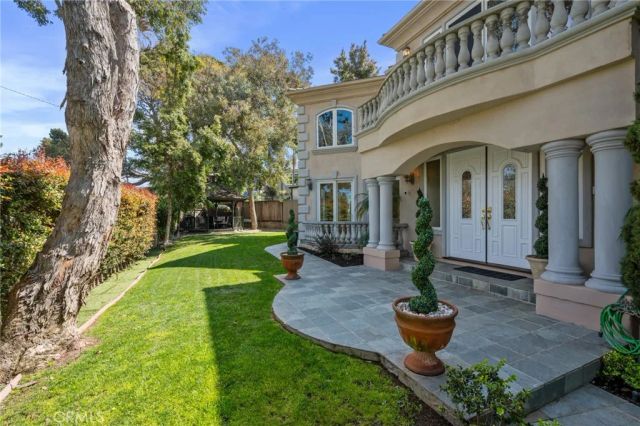 3210 N Ardmore Avenue, Manhattan Beach, CA 90266