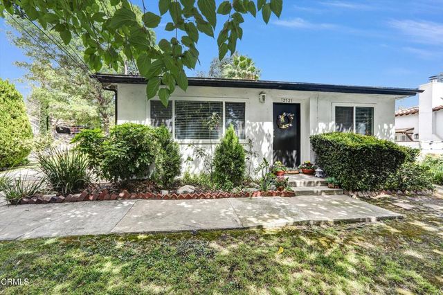 2519 2521 Altura Avenue, Montrose, CA 91020